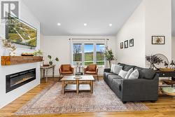 Picture window brings the outdoors in -