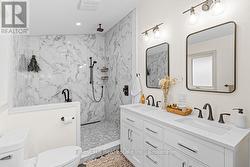 Primary ensuite (5pc) -