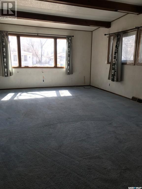 832 Beryl Avenue, Oxbow, SK