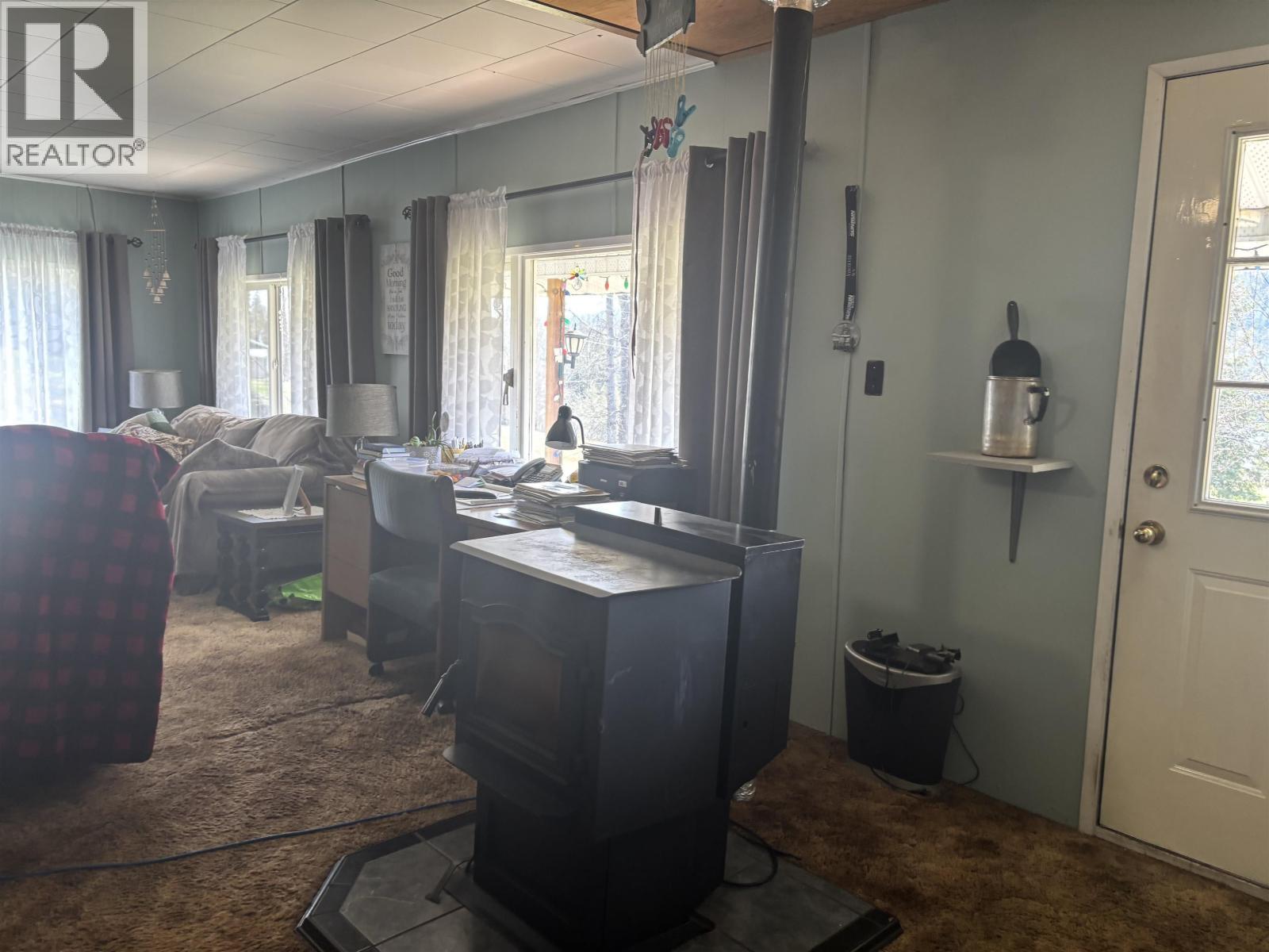 6162 Cedar Creek Road, Likely, BC - Indoor Photo Showing Other Room