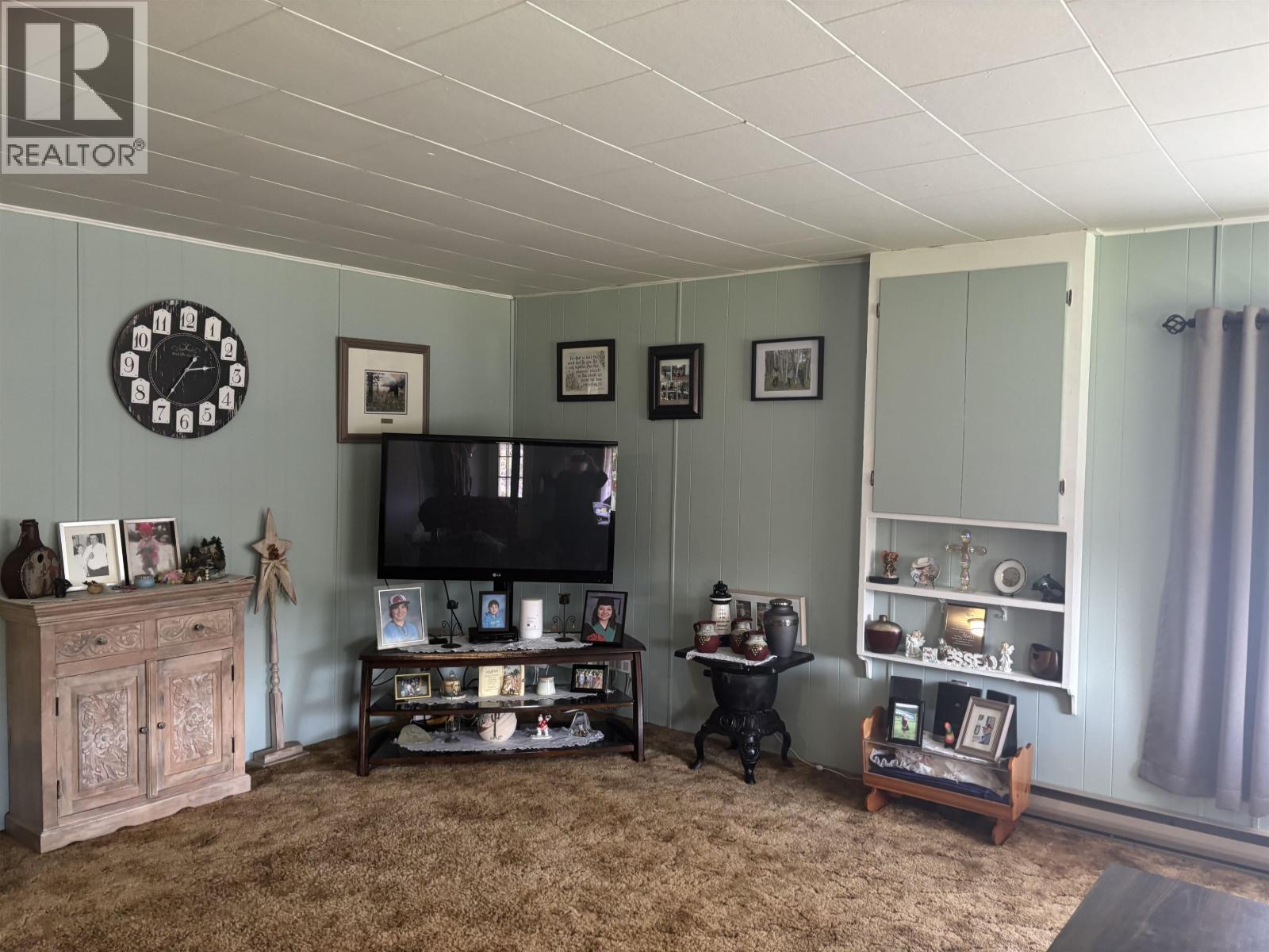 6162 Cedar Creek Road, Likely, BC - Indoor