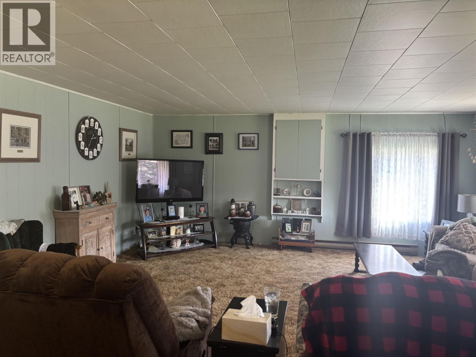 6162 Cedar Creek Road, Likely, BC - Indoor Photo Showing Other Room