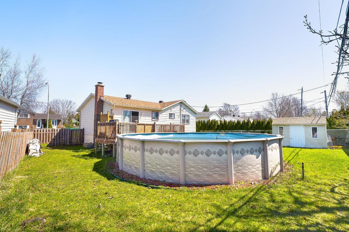Pool - 754 Rue Golbourn, Longueuil (Greenfield Park), QC - Outdoor With Above Ground Pool With Backyard