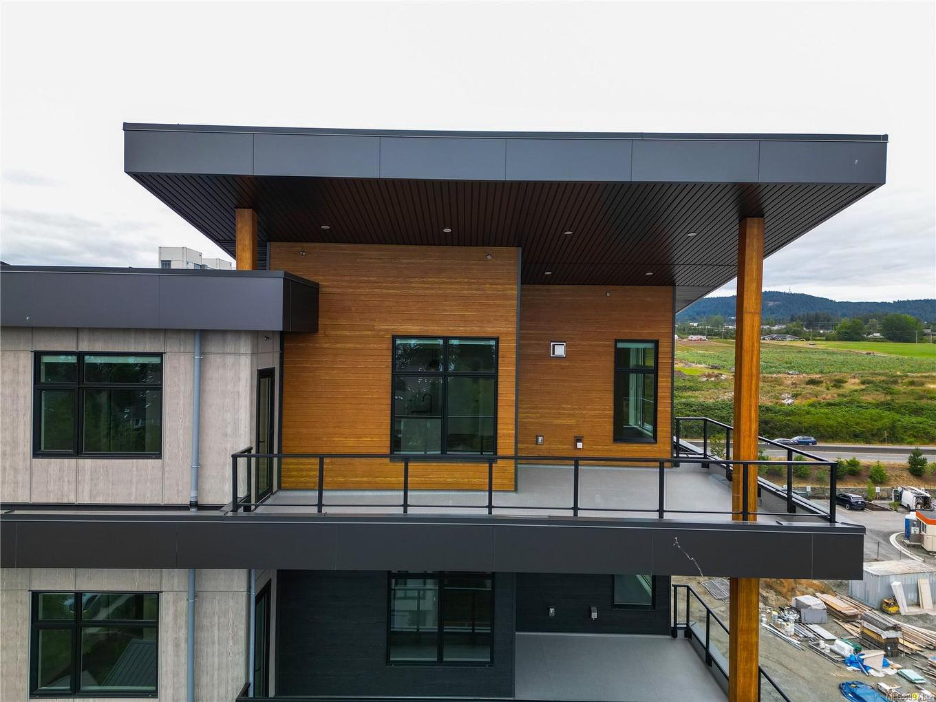 604-2520 Hackett Cres, Central Saanich, BC - Outdoor