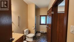 Manufactured Home ensuite bath -