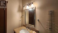 Manufactured Home ensuite bath -