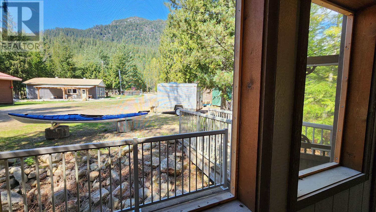 Second cabin porch - 16424 Wadds Road, Crawford Bay, BC -