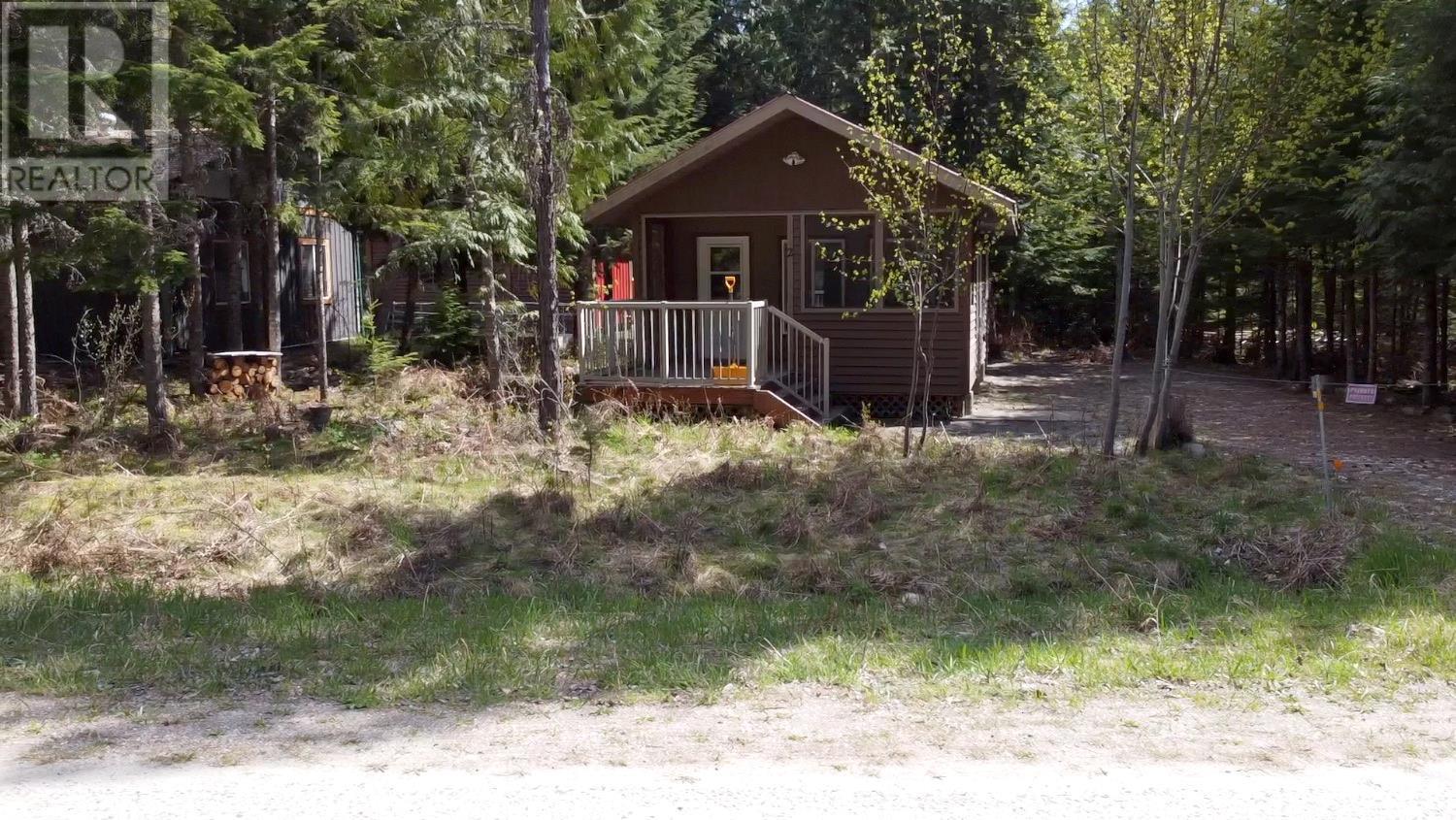 16424 Wadds Road, Crawford Bay, BC - Outdoor