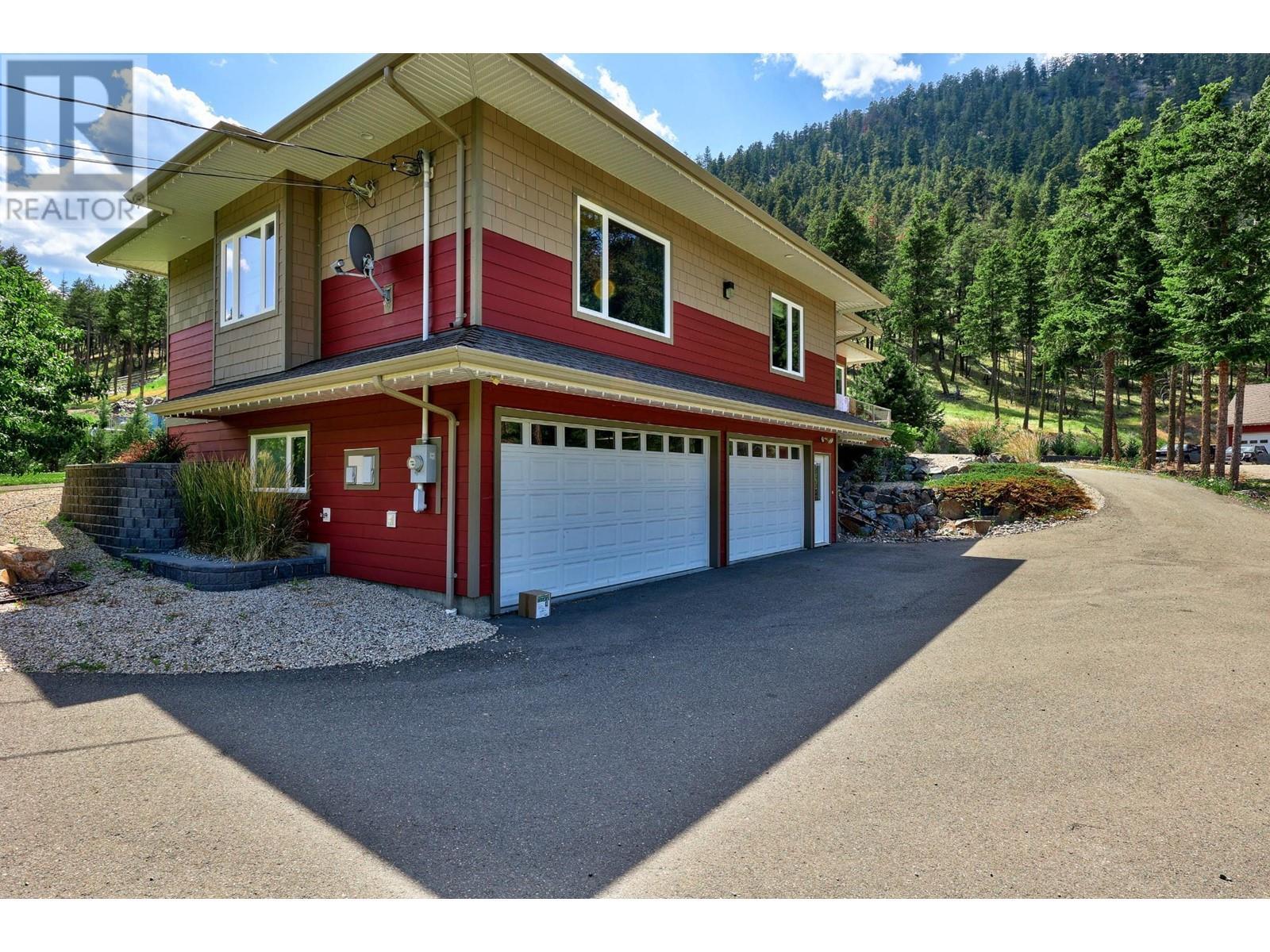 2555 Pratt Road, Kamloops, BC - Outdoor
