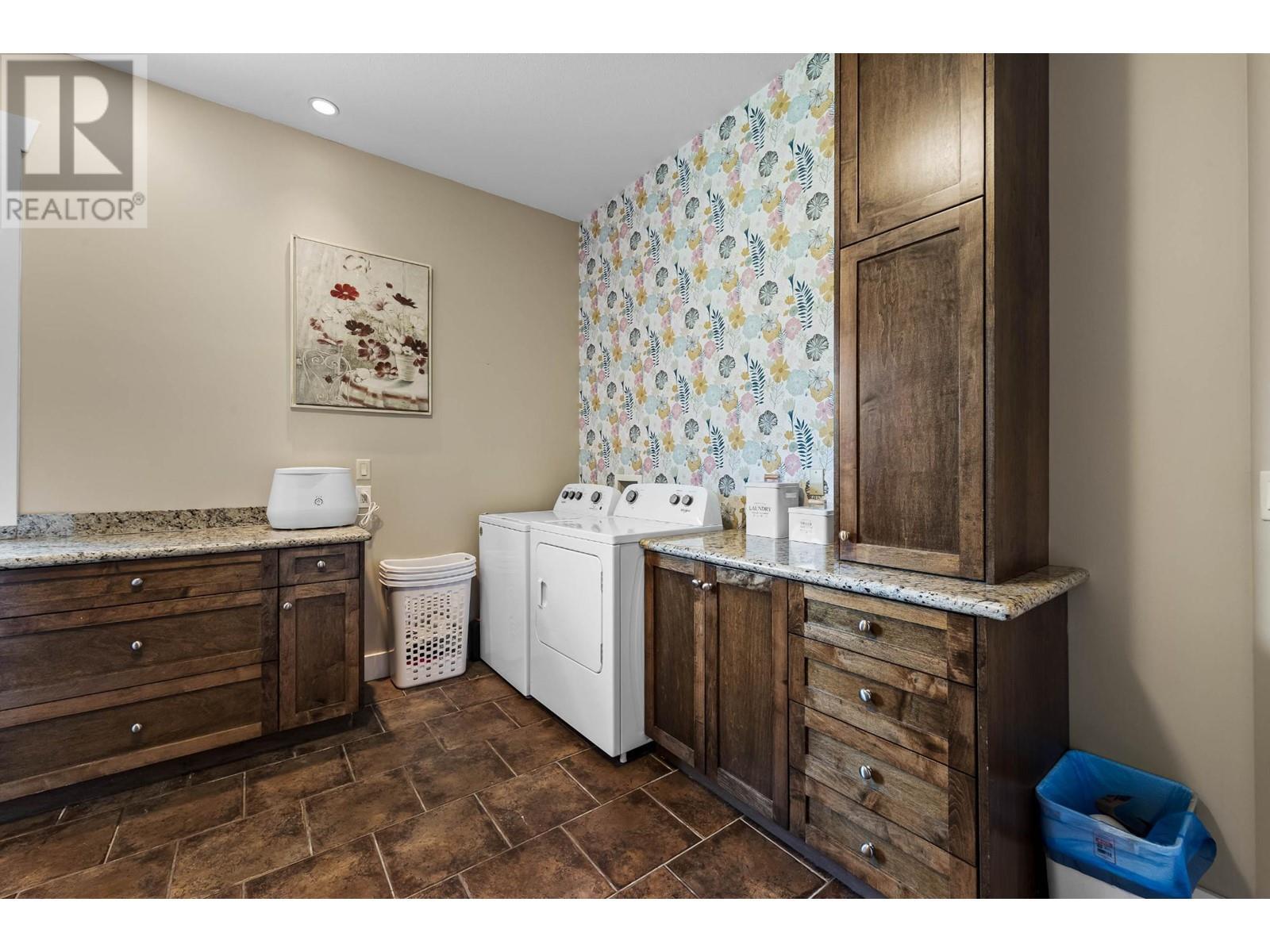 2555 Pratt Road, Kamloops, BC - Indoor Photo Showing Laundry Room