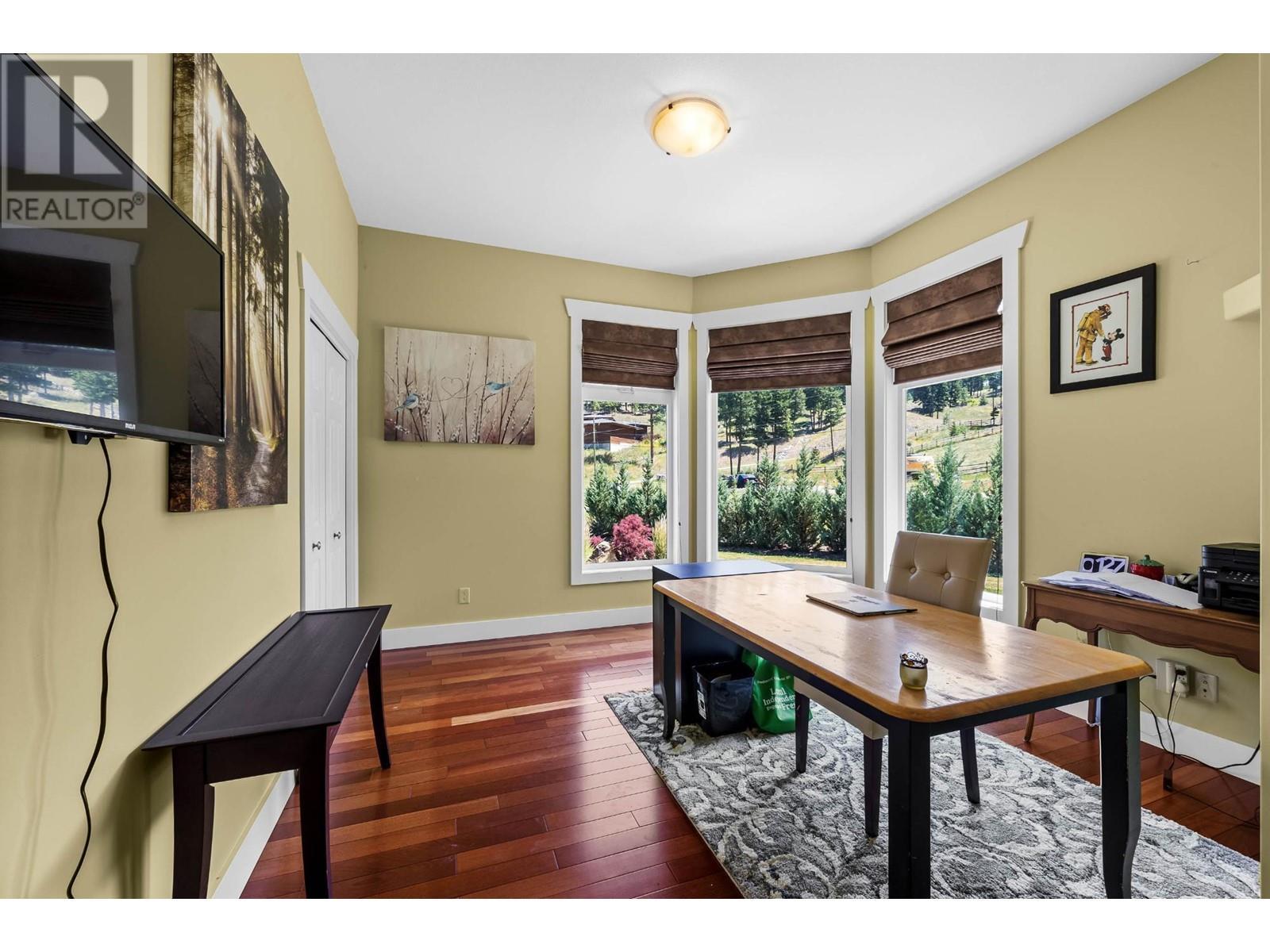 2555 Pratt Road, Kamloops, BC - Indoor