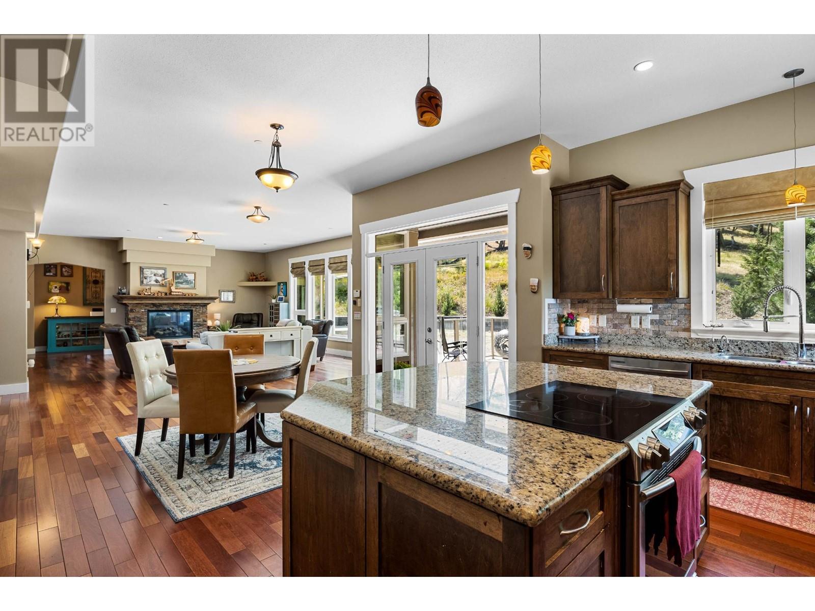 2555 Pratt Road, Kamloops, BC - Indoor