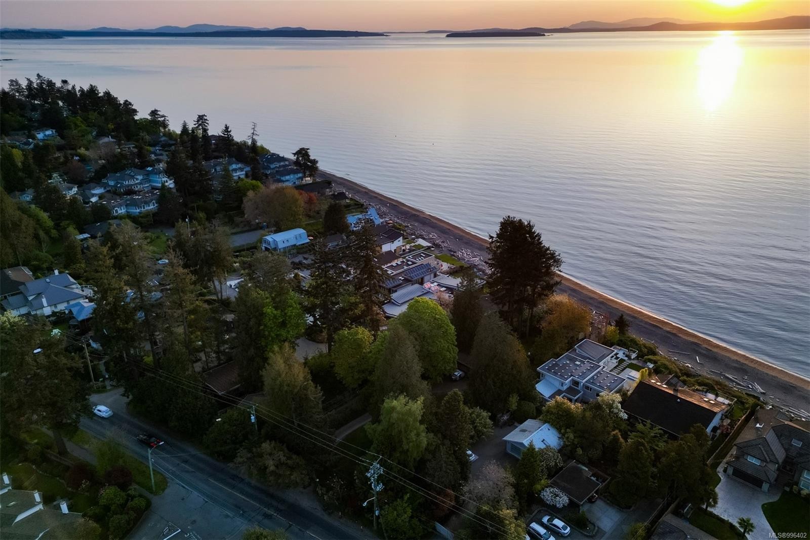 5155 Cordova Bay Rd, Saanich, BC