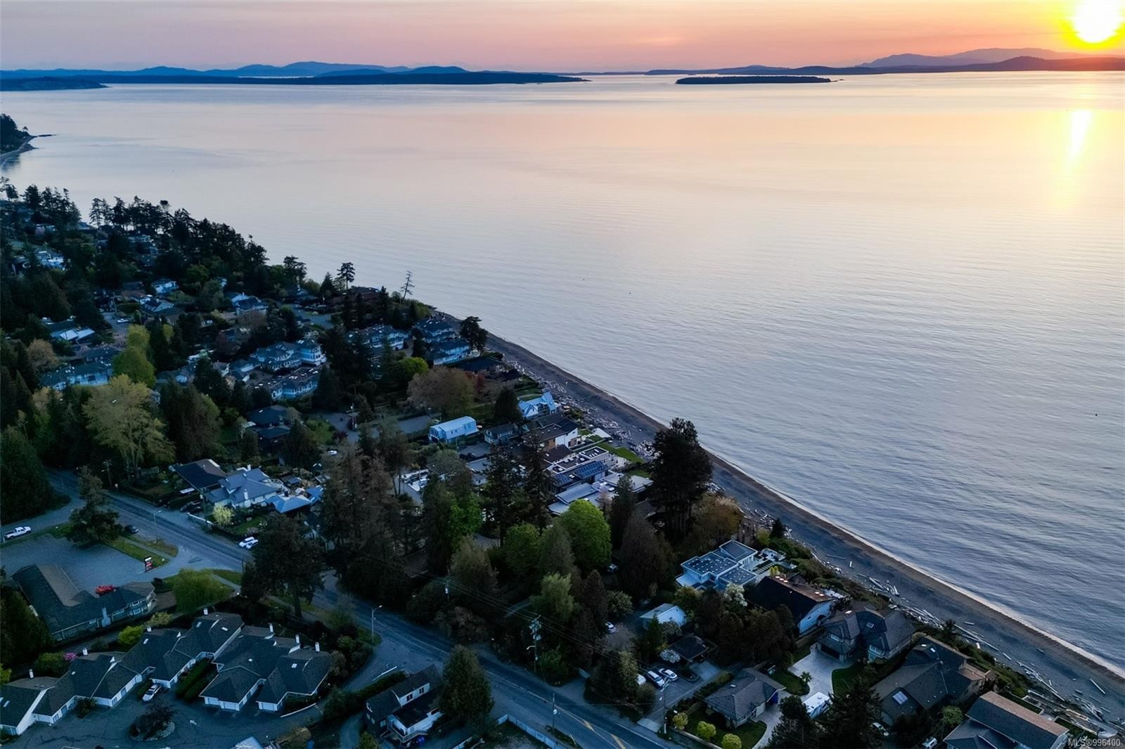 5153 Cordova Bay Rd, Saanich, BC