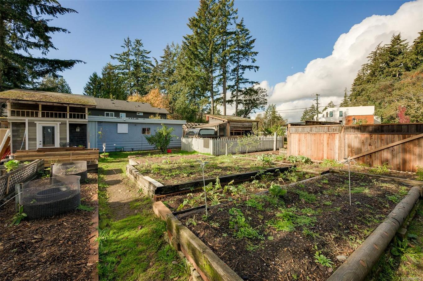 2329/2333 Sooke Rd, Colwood, BC