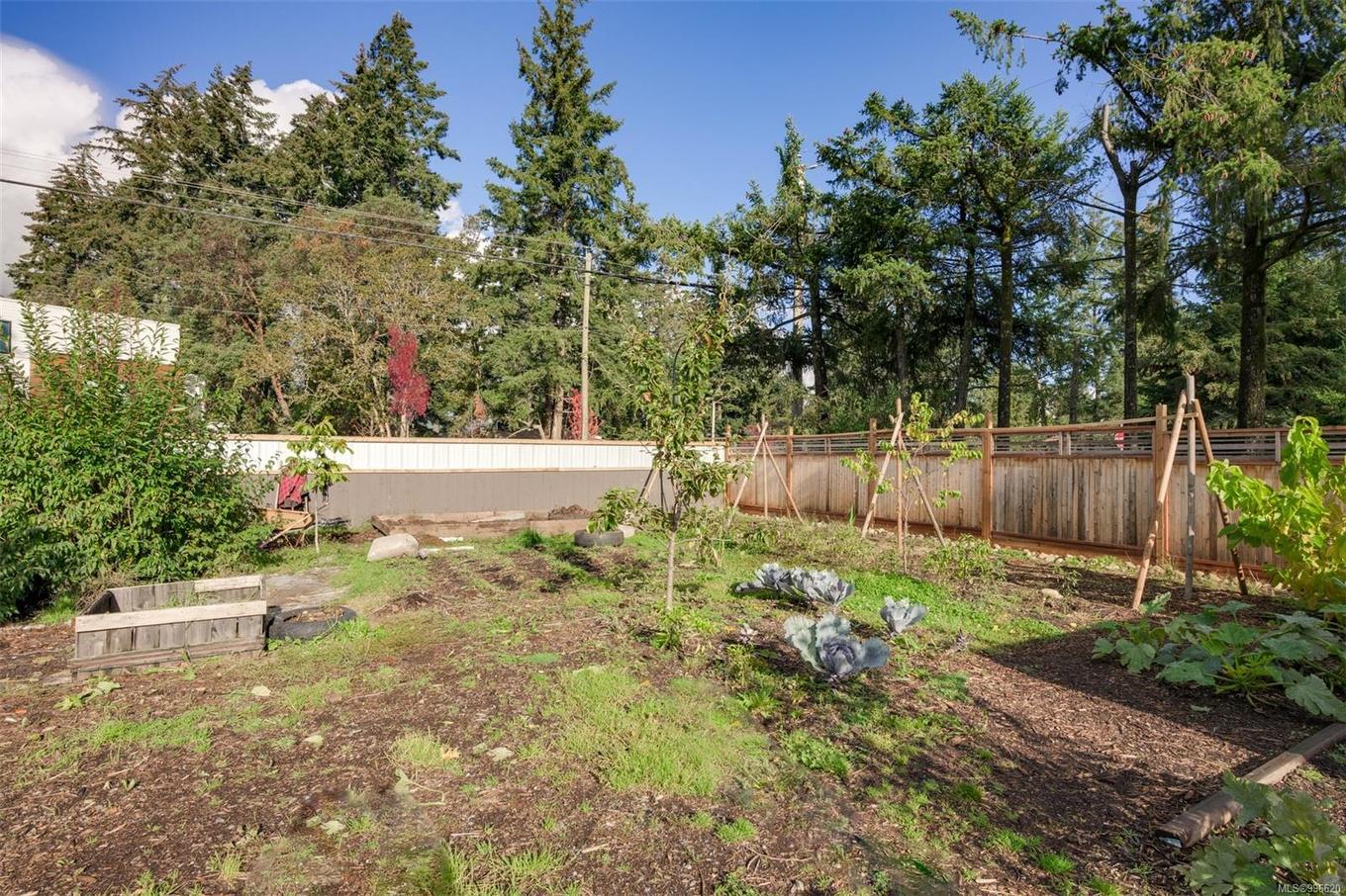 2329/2333 Sooke Rd, Colwood, BC