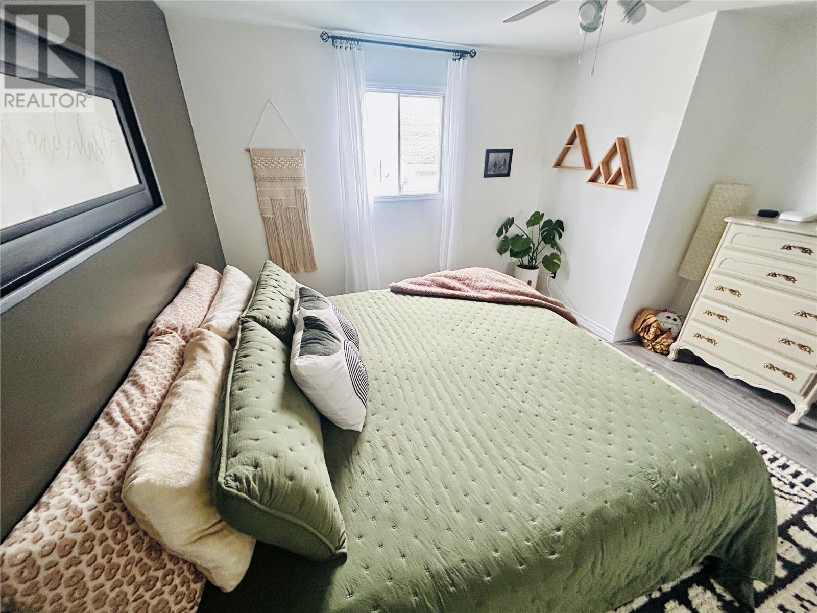 37 Main Street, Roberts Arm, NL - Indoor Photo Showing Bedroom