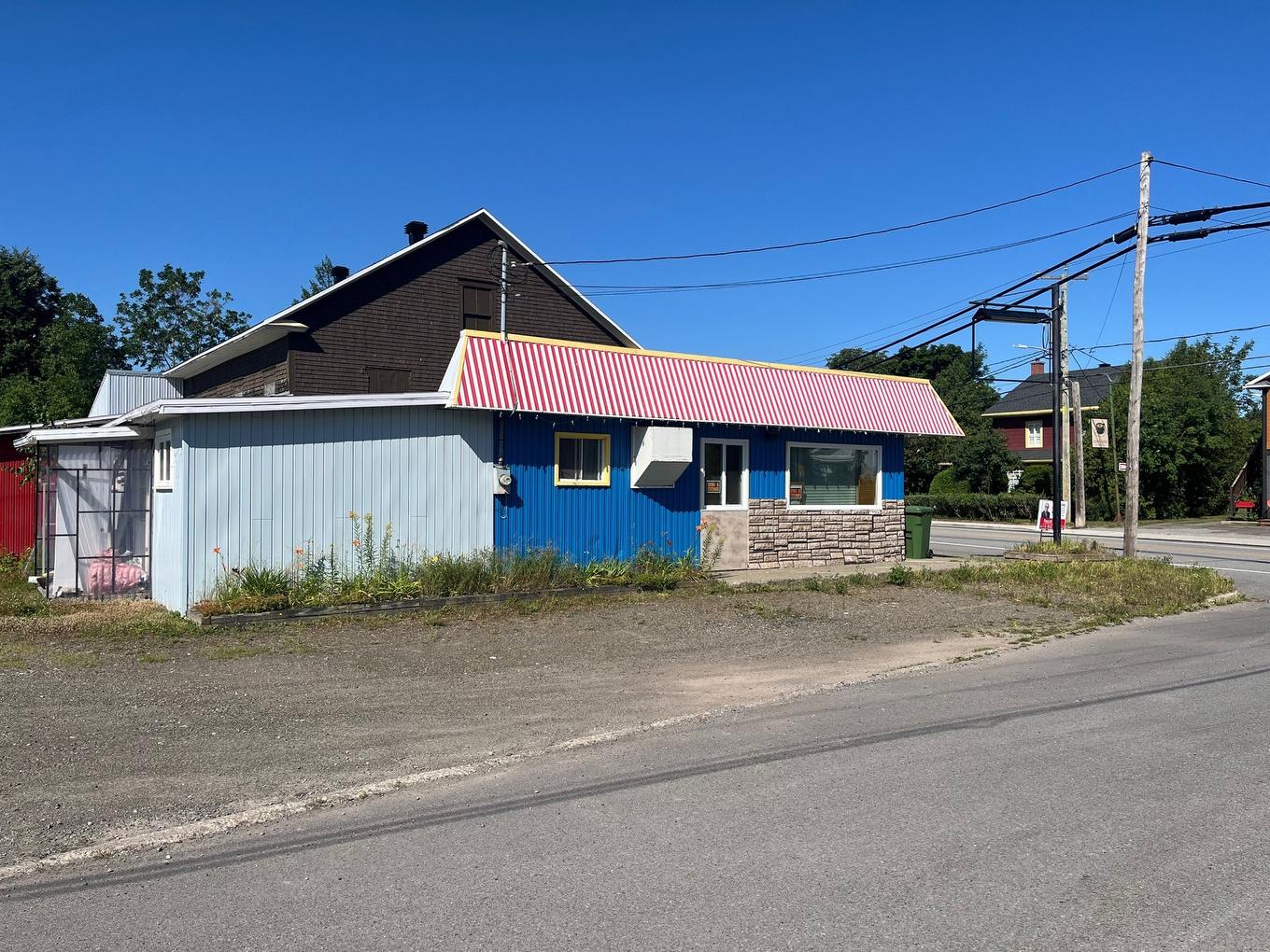 Façade - 624 Boul. Hébert, Saint-Pascal, QC - Outdoor