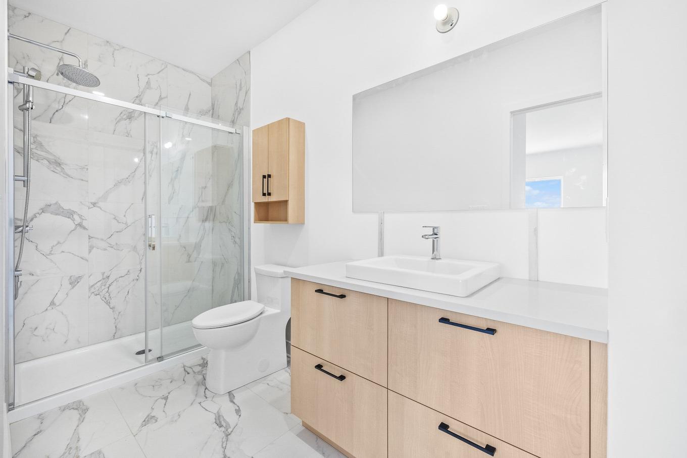 Ensuite bathroom - 803-244 Boul. Hymus, Pointe-Claire, QC - Indoor Photo Showing Bathroom