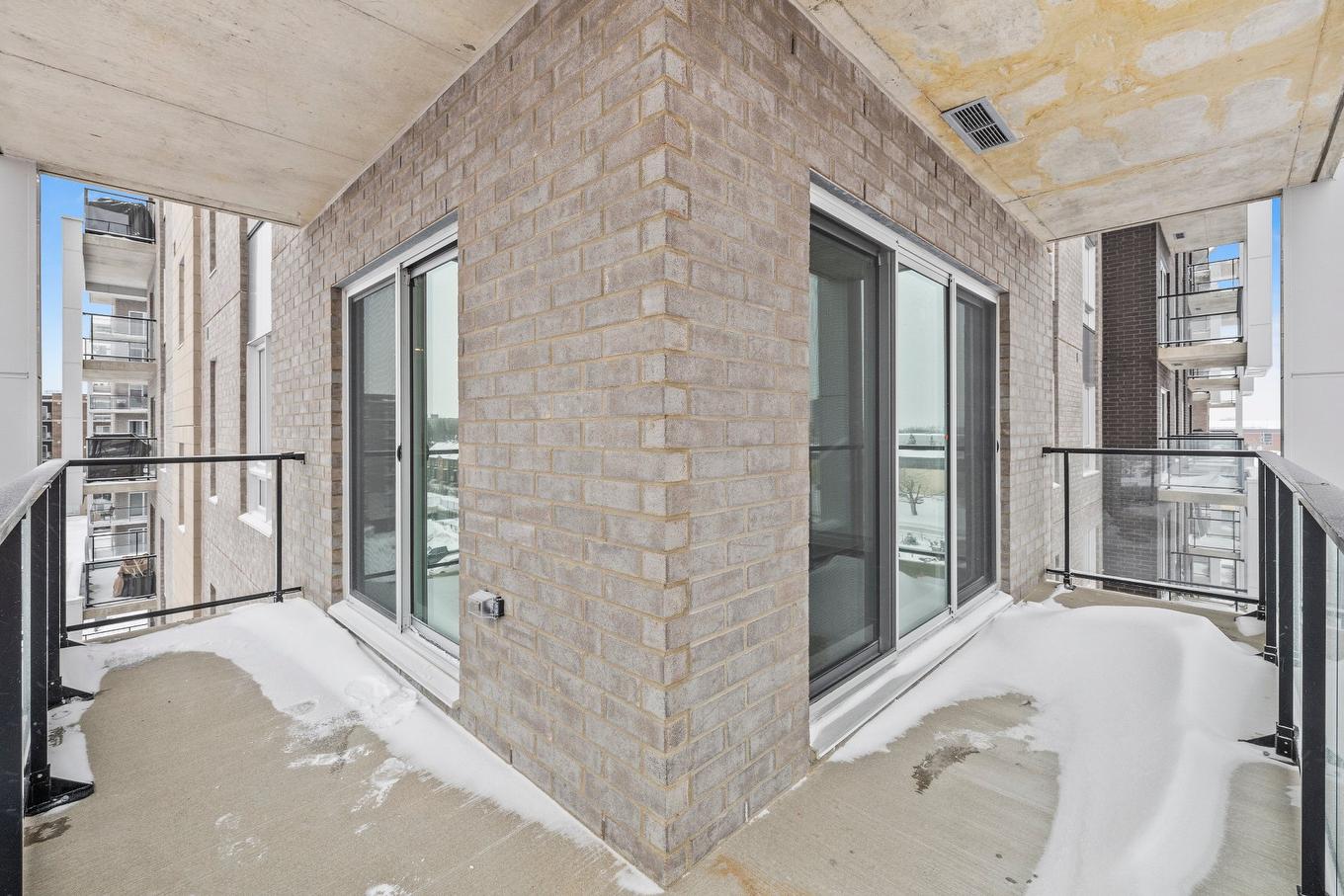 Balcon - 505-244 Boul. Hymus, Pointe-Claire, QC - Outdoor With Exterior