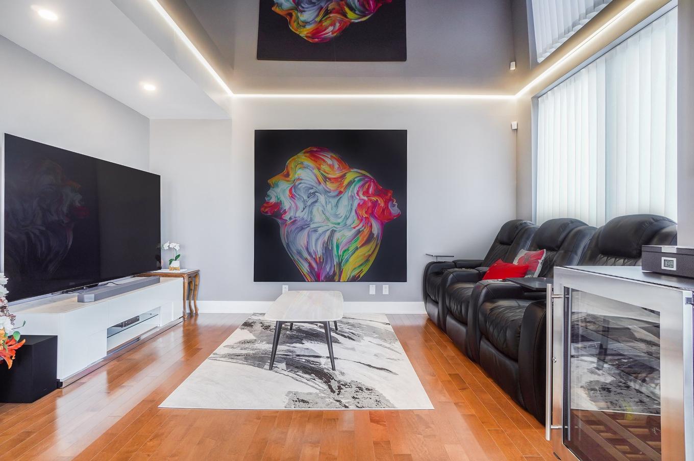 Salon - 206-100 Rue André-Prévost, Montréal (Verdun/Île-Des-Soeurs), QC - Indoor