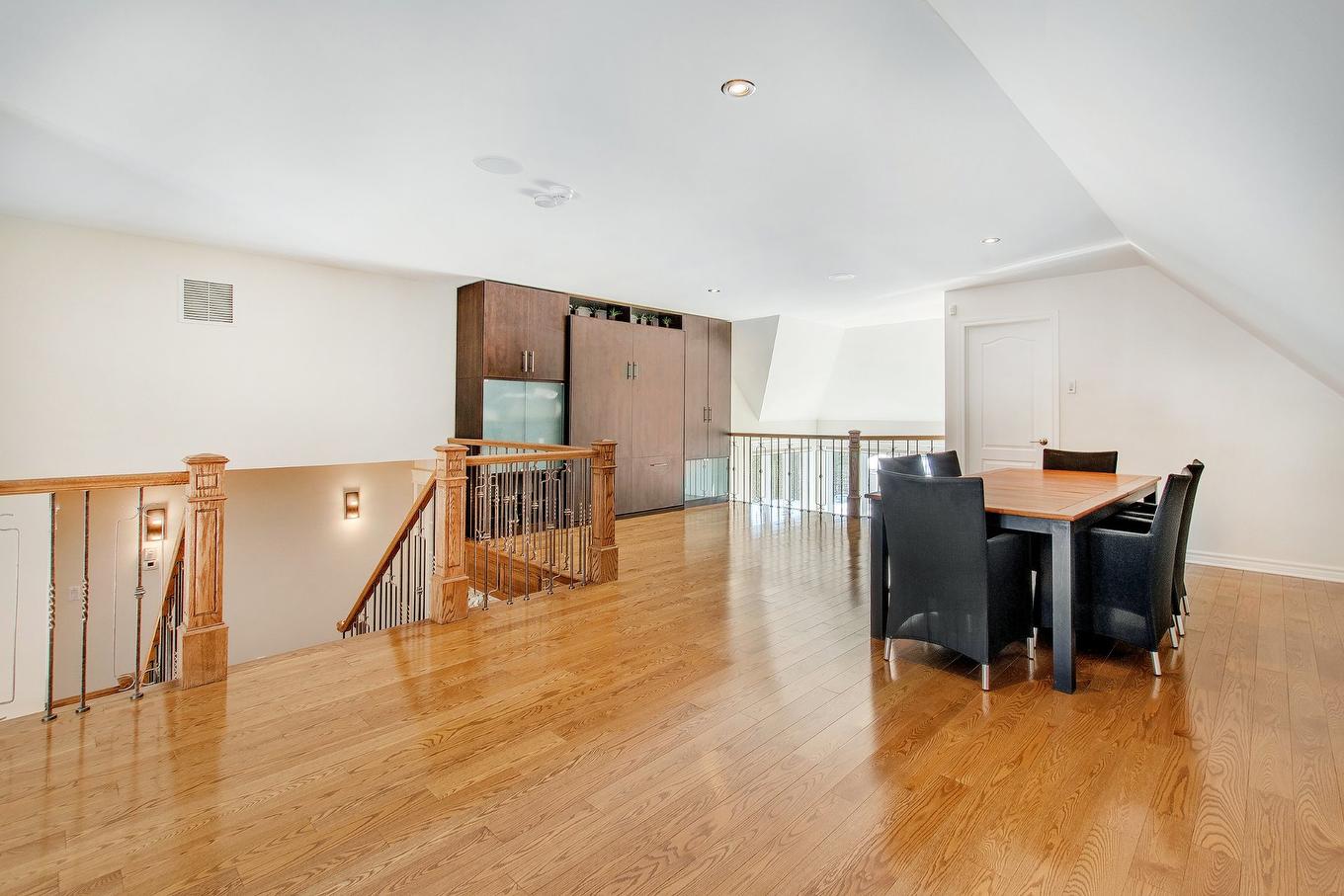 Mezzanine - 270 - 280 Place De Rochefort, Mascouche, QC - Indoor Photo Showing Dining Room