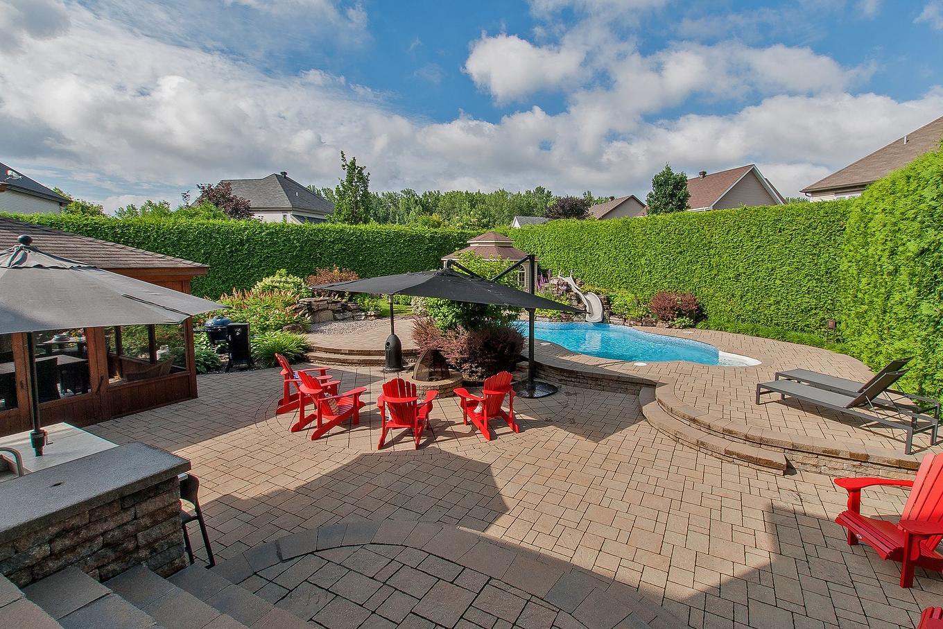 Cour - 270 - 280 Place De Rochefort, Mascouche, QC - Outdoor With In Ground Pool With Deck Patio Veranda