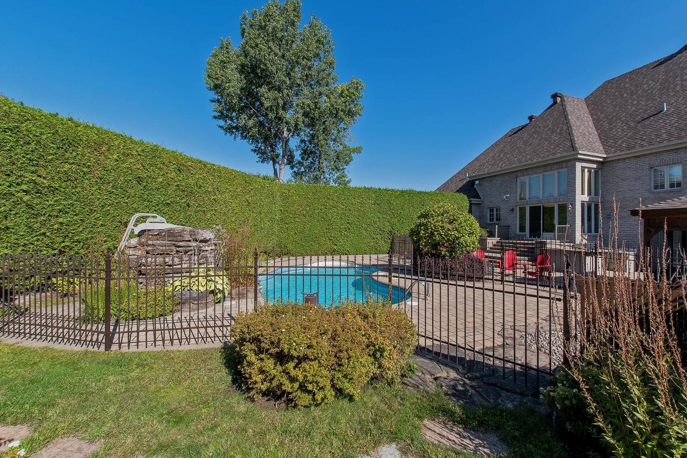 Piscine - 270 - 280 Place De Rochefort, Mascouche, QC - Outdoor