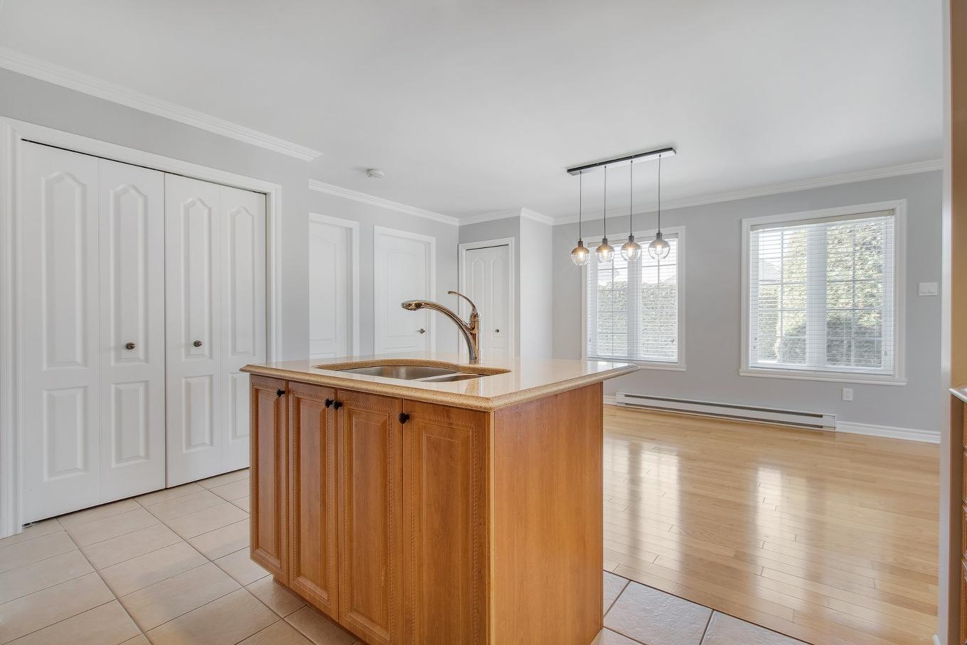 Cuisine - 270 - 280 Place De Rochefort, Mascouche, QC - Indoor