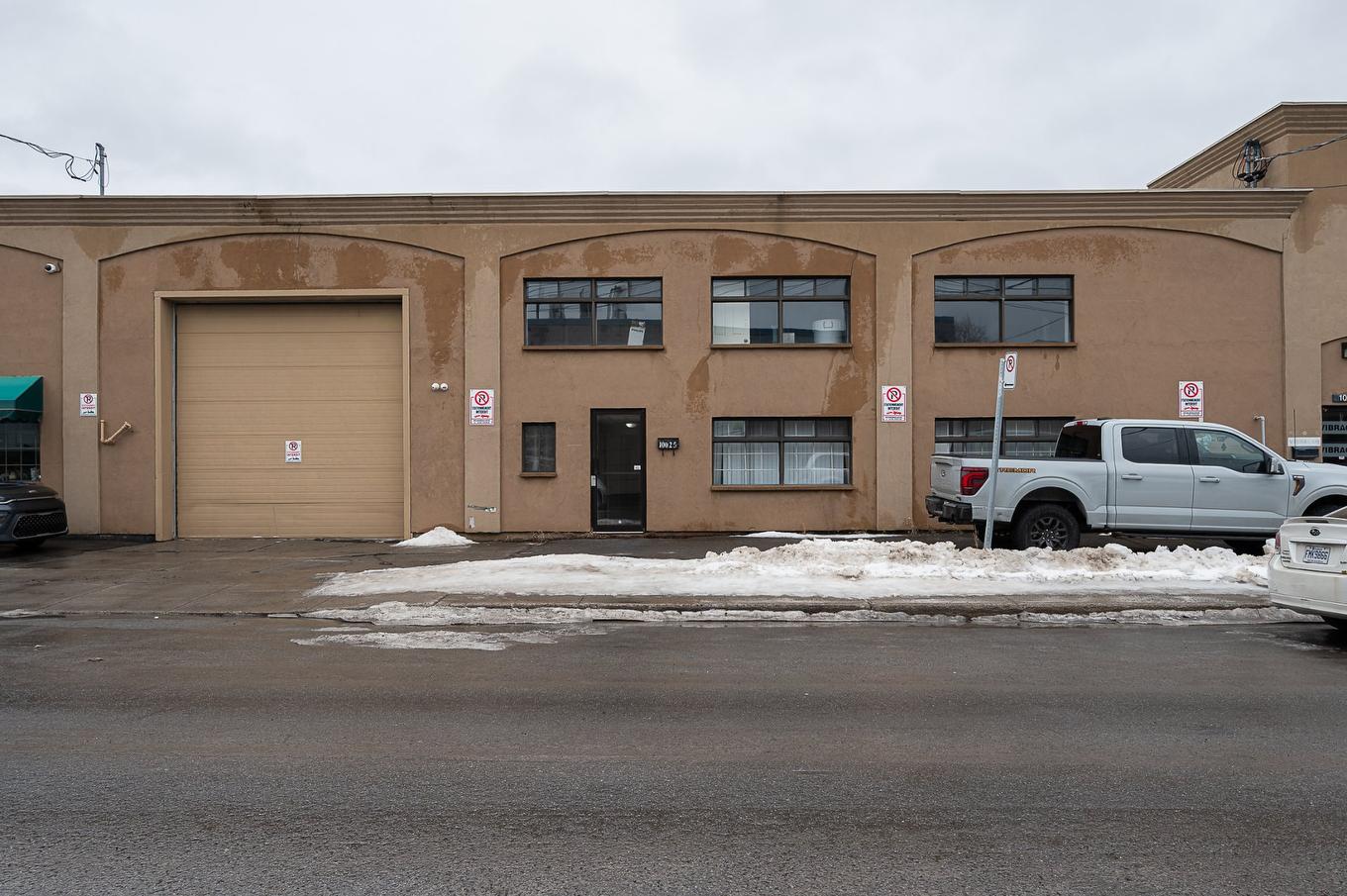 Frontage - 10025 Av. De London, Montréal (Montréal-Nord), QC