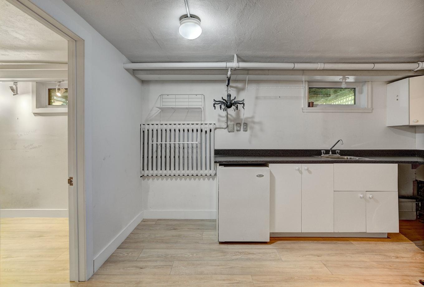 Salle de lavage - 30 Ch. Strathcona, Mont-Royal, QC - Indoor