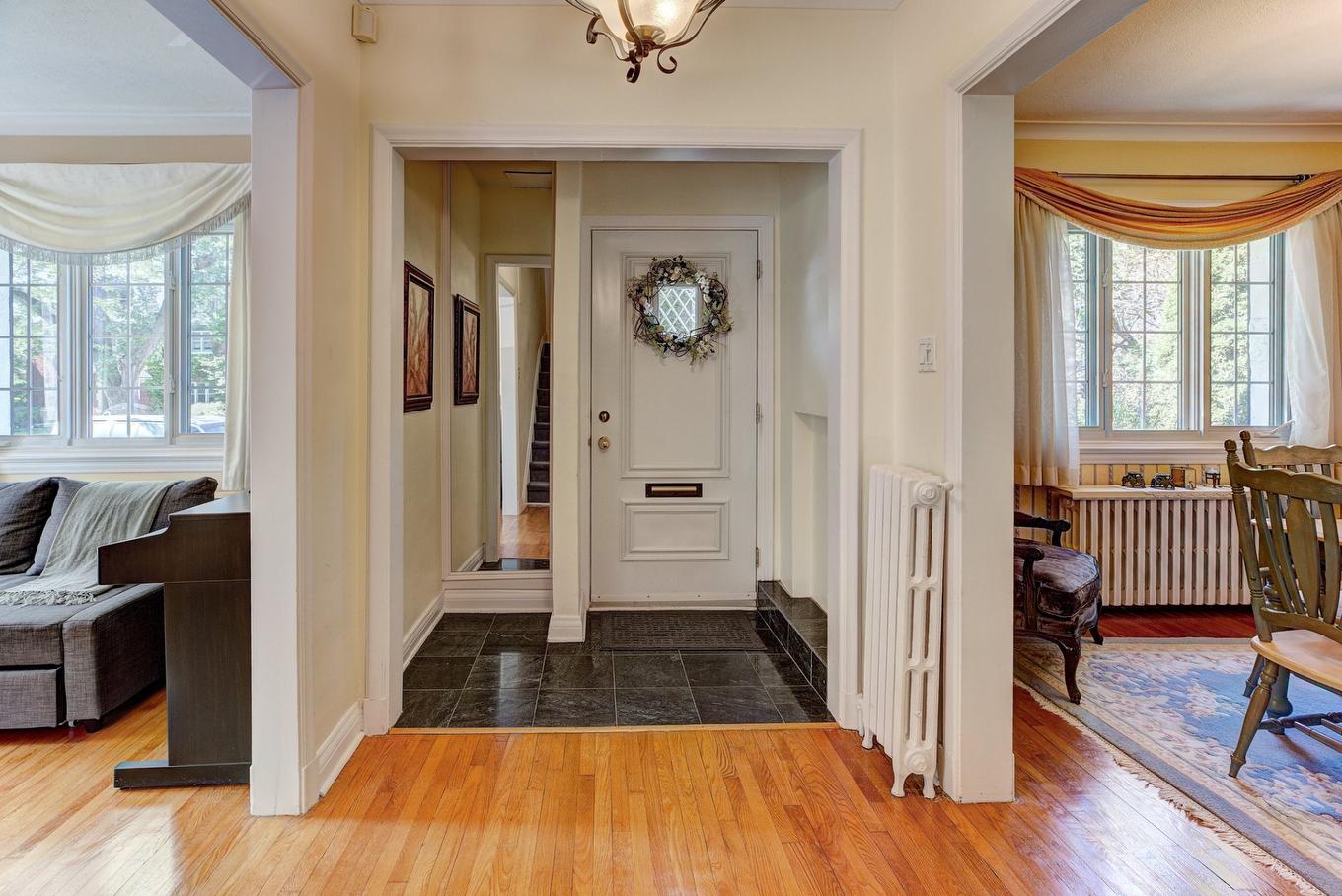 Hall - 212 Av. Kindersley, Mont-Royal, QC - Indoor Photo Showing Other Room