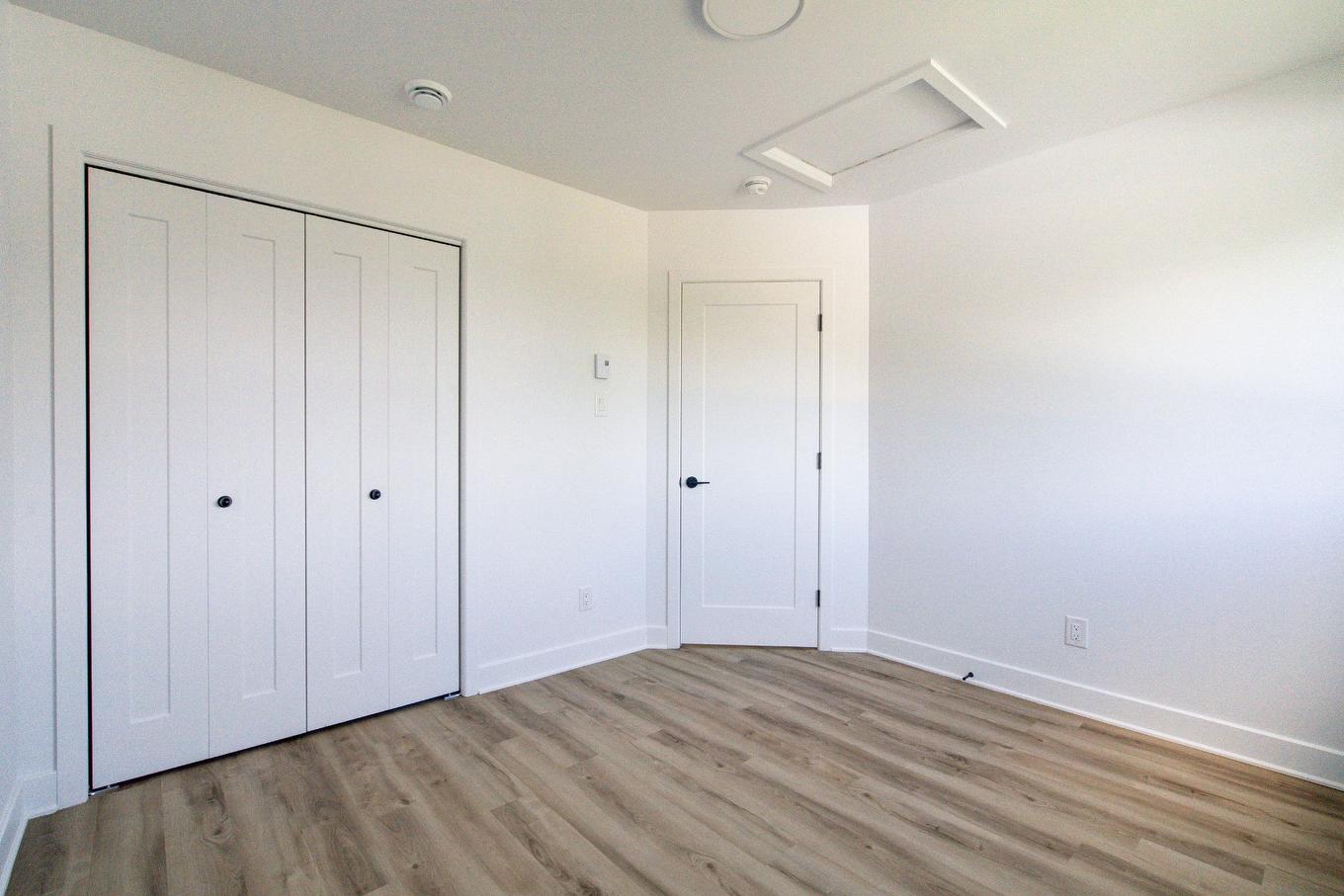 Vue d'ensemble - 3-3930 Boul. Hébert, Salaberry-De-Valleyfield, QC - Indoor Photo Showing Other Room