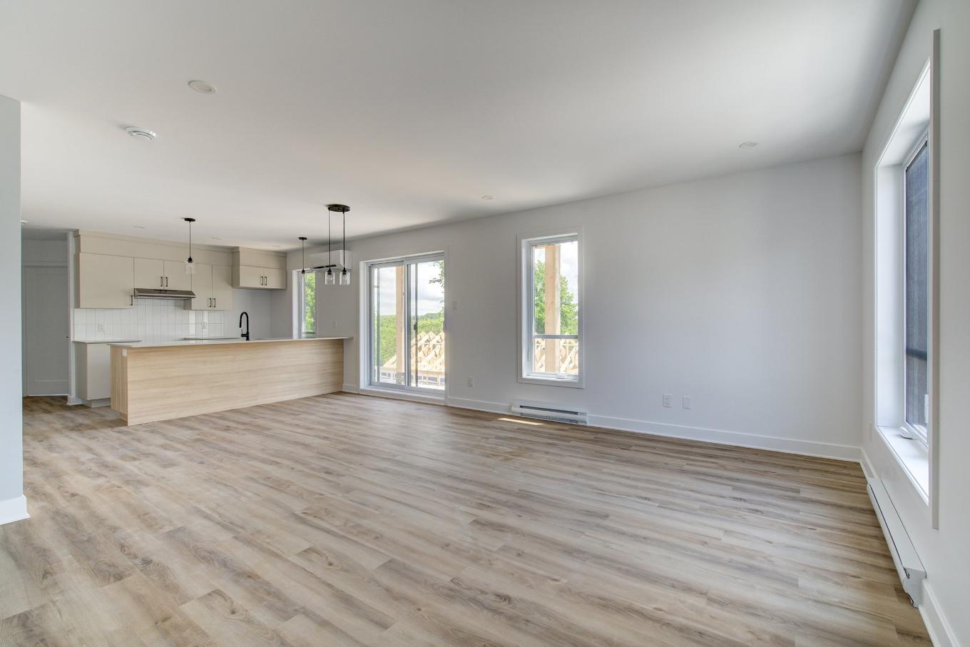 Vue d'ensemble - 3-3930 Boul. Hébert, Salaberry-De-Valleyfield, QC - Indoor