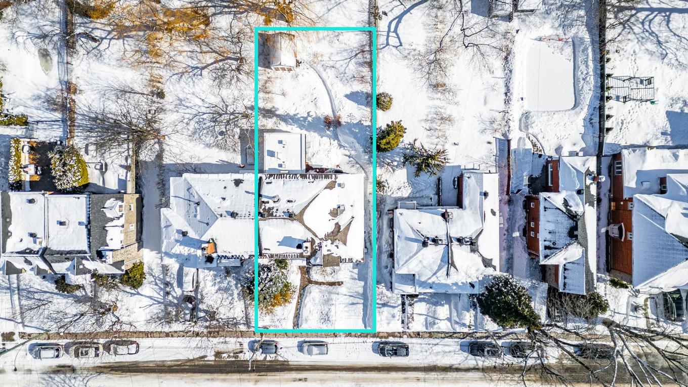 Photo aérienne - 5044 Av. Ponsard, Montréal (Côte-Des-Neiges/Notre-Dame-De-Grâce), QC - With View