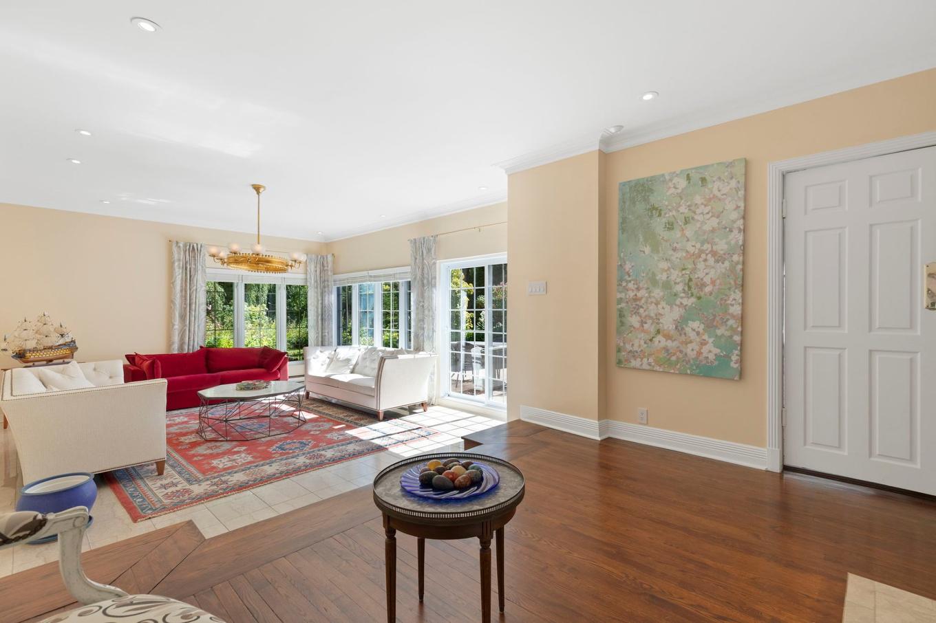 Salon - 5044 Av. Ponsard, Montréal (Côte-Des-Neiges/Notre-Dame-De-Grâce), QC - Indoor Photo Showing Living Room
