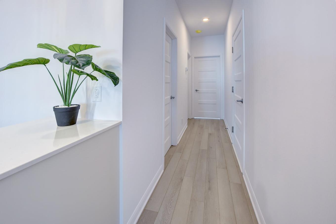 Passageway - 868 Rue De Chaumont, Saint-Jérôme, QC - Indoor Photo Showing Other Room