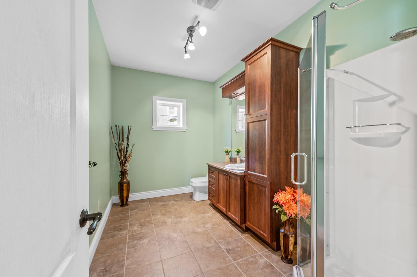 Bathroom - 113 Mtée Des Samares, Sainte-Agathe-Des-Monts, QC - Indoor Photo Showing Other Room