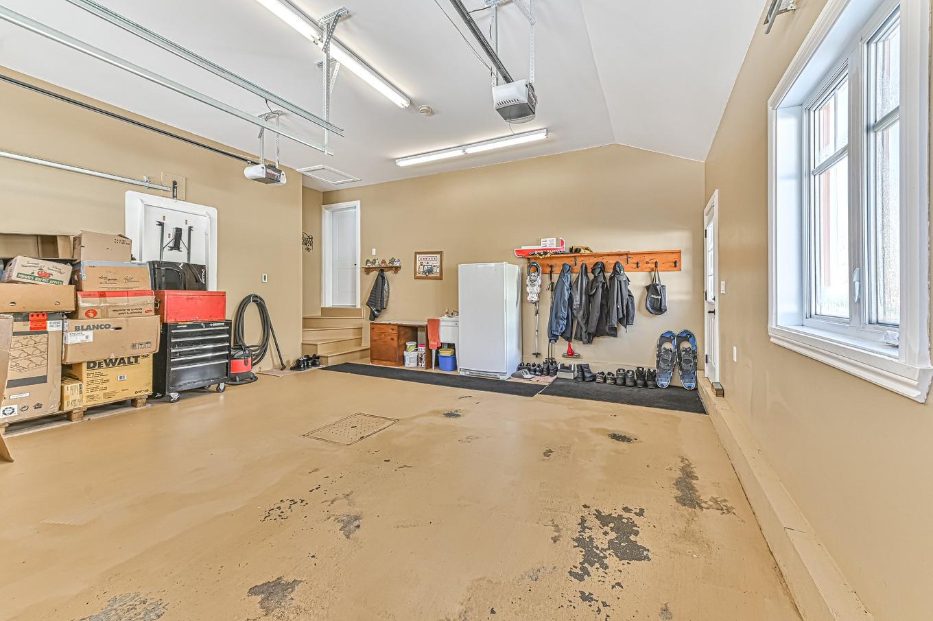 Garage - 113 Mtée Des Samares, Sainte-Agathe-Des-Monts, QC - Indoor