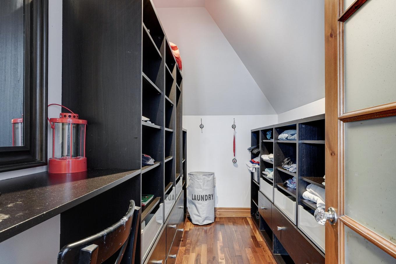 Office - 11 Rue Île-Mathieu, Laval (Saint-François), QC - Indoor