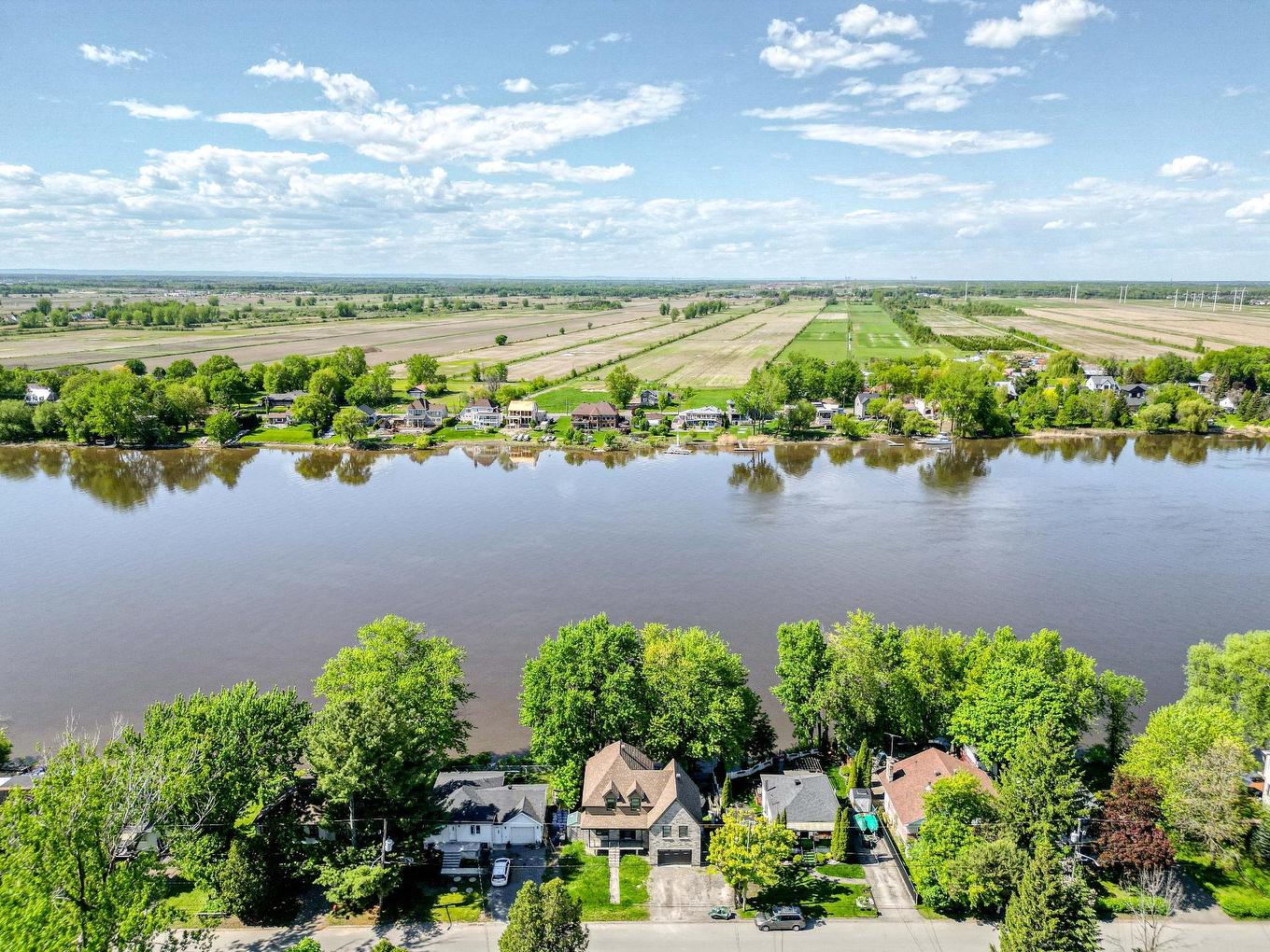 Aerial photo - 11 Rue Île-Mathieu, Laval (Saint-François), QC - Outdoor With Body Of Water With View