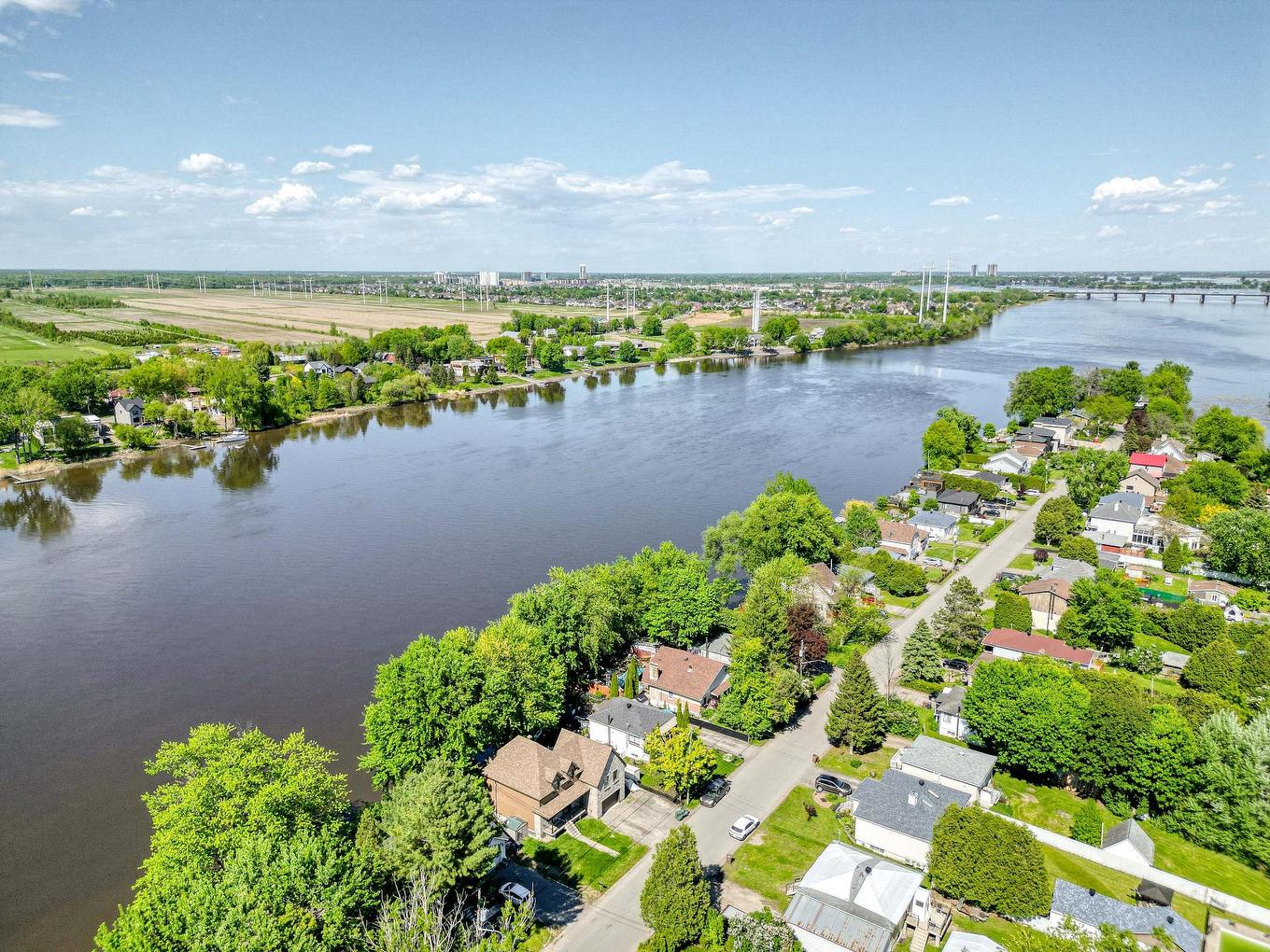 Aerial photo - 11 Rue Île-Mathieu, Laval (Saint-François), QC - Outdoor With Body Of Water With View