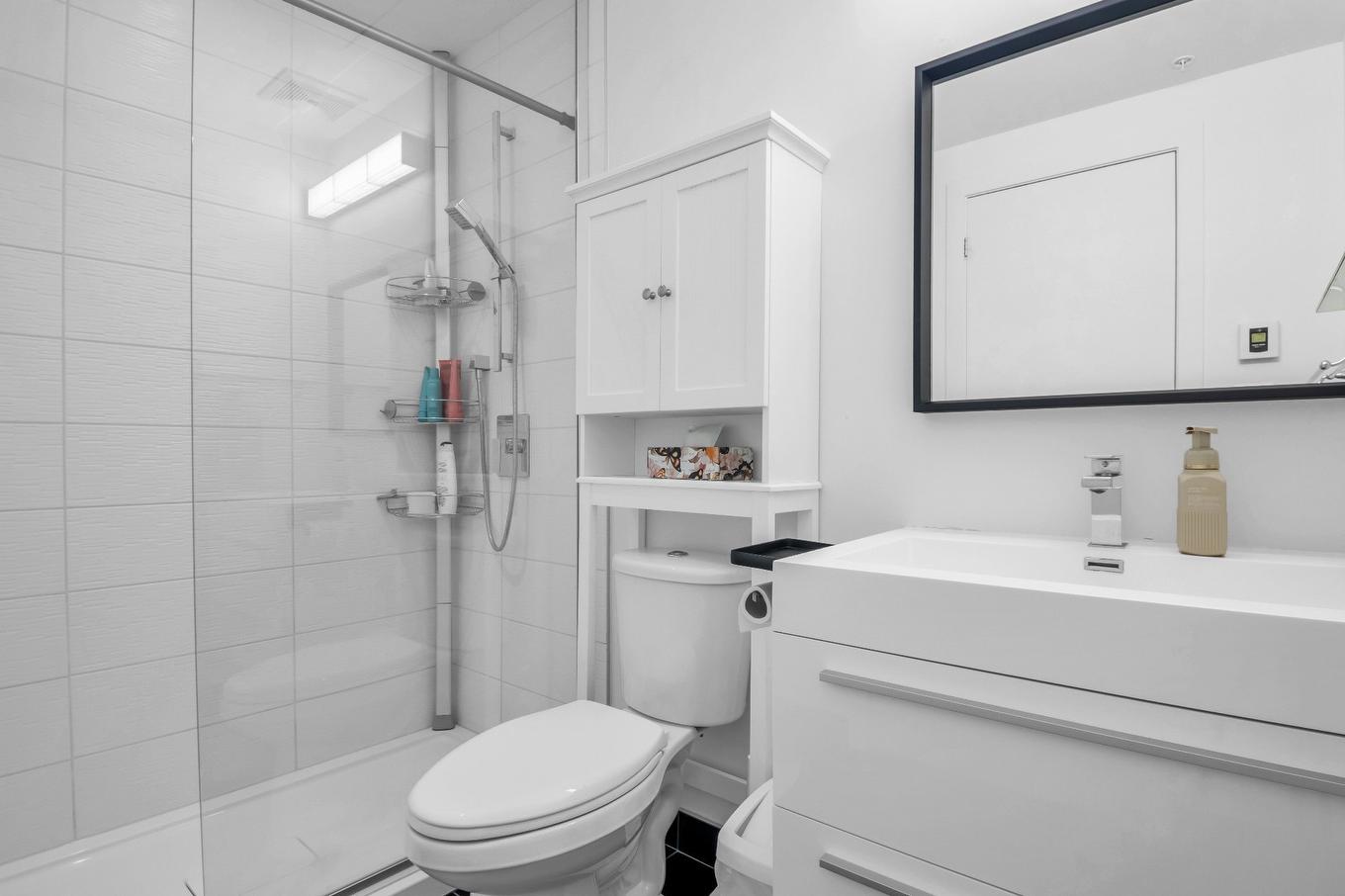 Bathroom - 2508-405 Rue De La Concorde, Montréal (Ville-Marie), QC - Indoor Photo Showing Bathroom