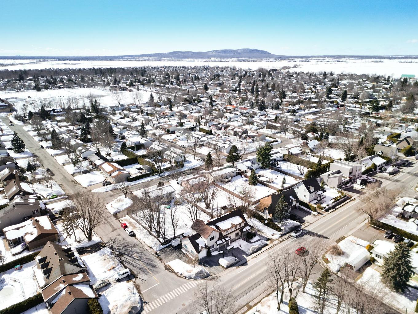 Aerial photo - 856 Rue Bernard-Pilon, Mcmasterville, QC - Outdoor With View
