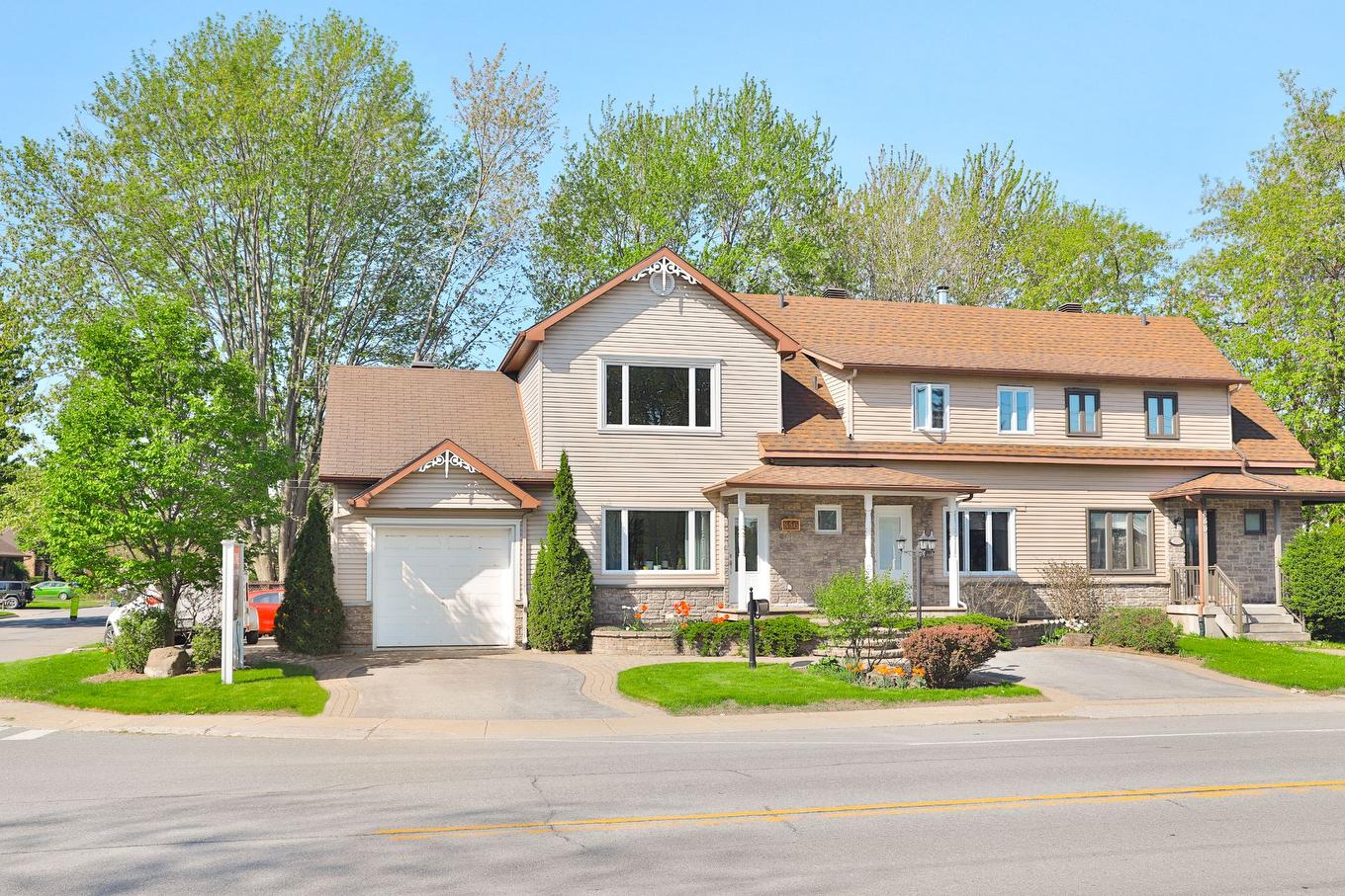 Frontage - 856 Rue Bernard-Pilon, Mcmasterville, QC - Outdoor With Facade