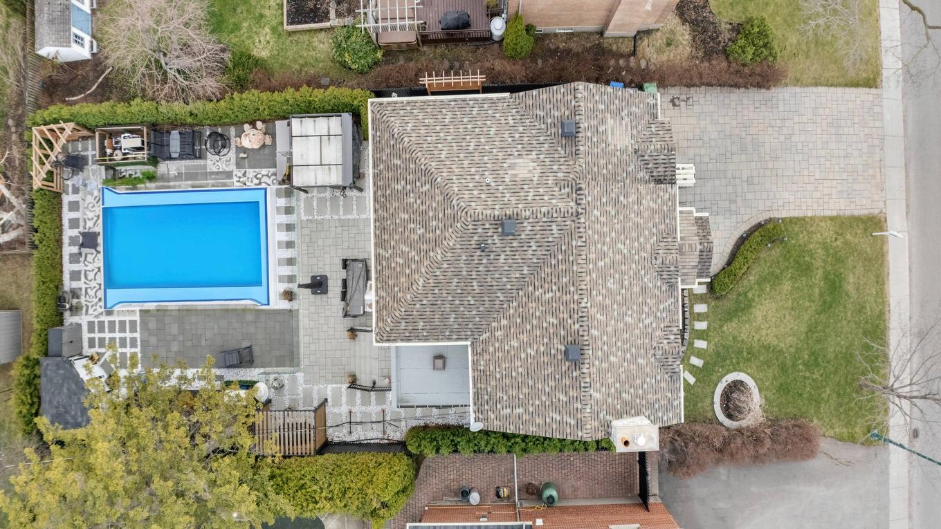 Aerial photo - 620 Av. Mitchell, Mont-Royal, QC - Outdoor