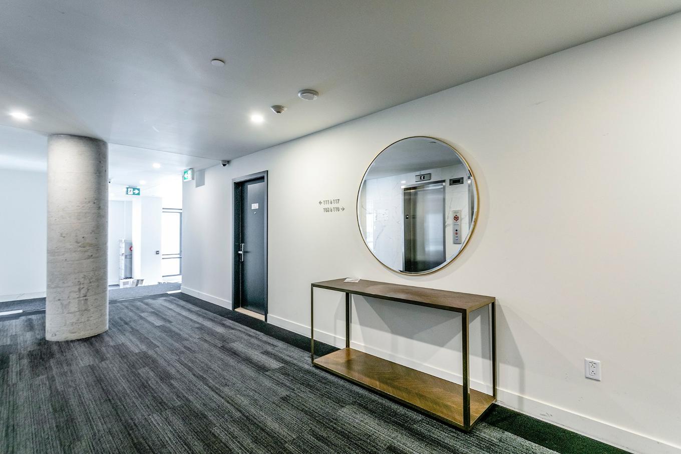 Hall d'entrée/Vestibule - 607-1700 Rue Viola-Desmond, Montréal (Lasalle), QC - Indoor Photo Showing Other Room