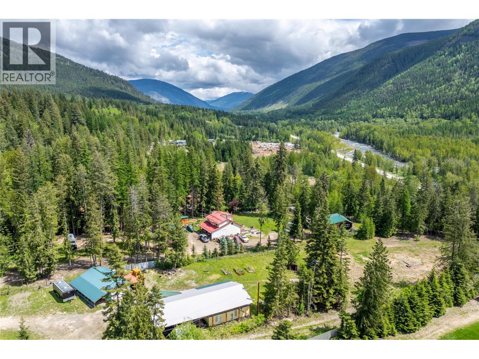 4717 Goat River North Road, Arrow Creek, BC