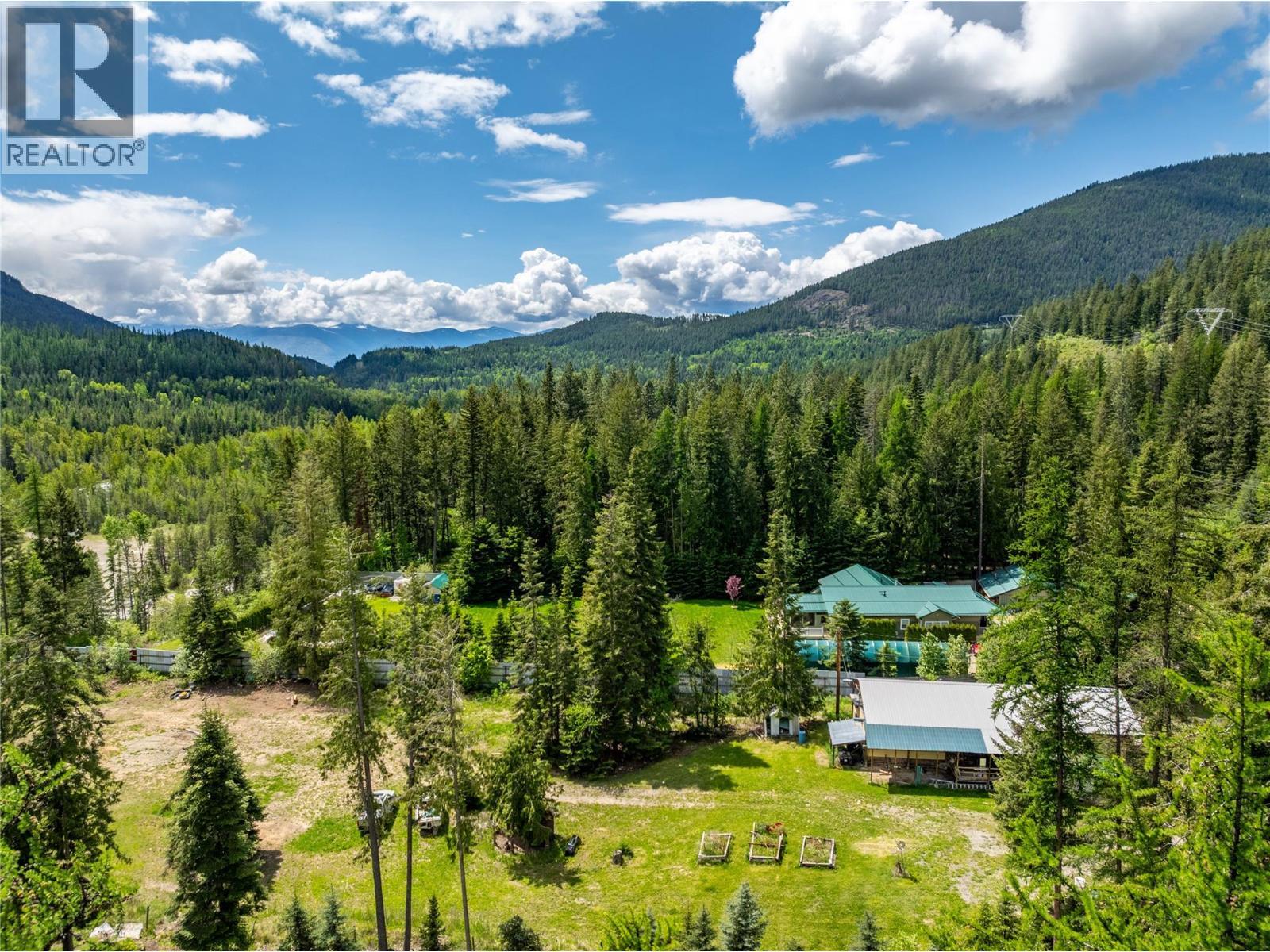 4717 Goat River North Road, Arrow Creek, BC