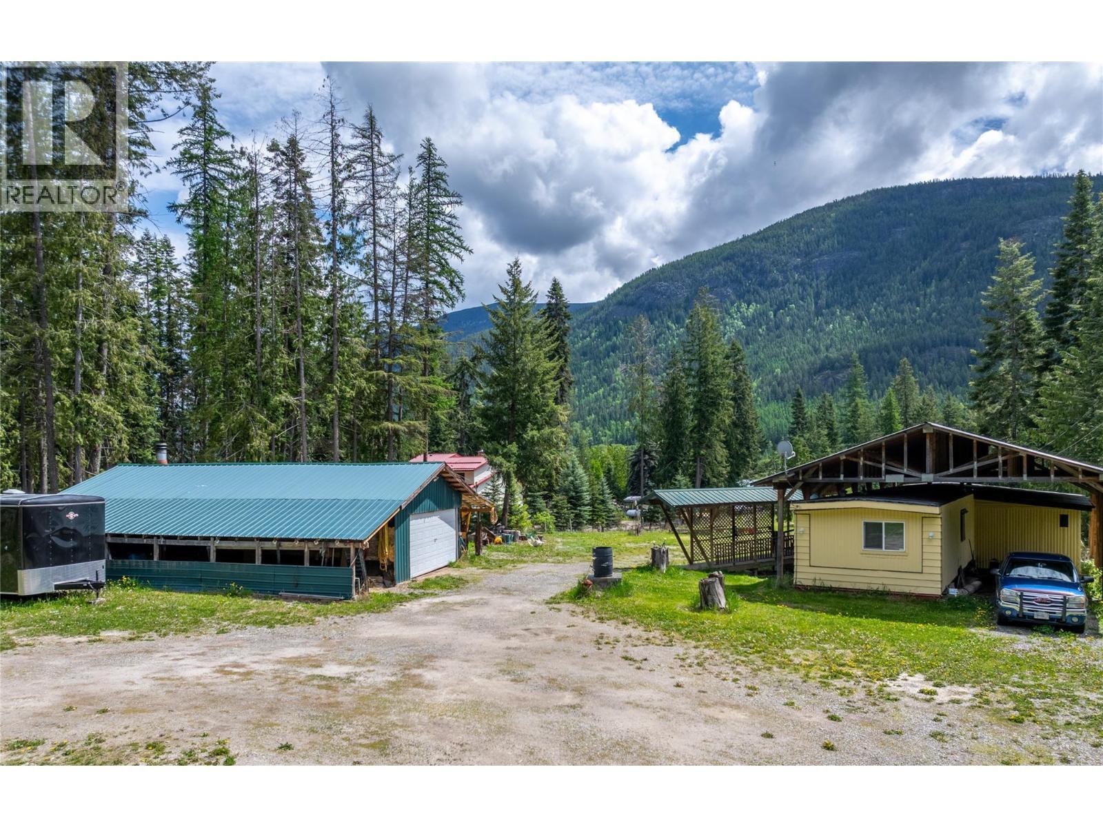 4717 Goat River North Road, Arrow Creek, BC